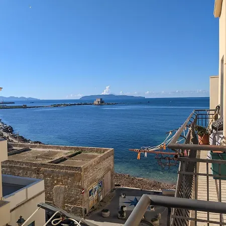 Casamare - By The Sea, Old Town Apartment Trapani
